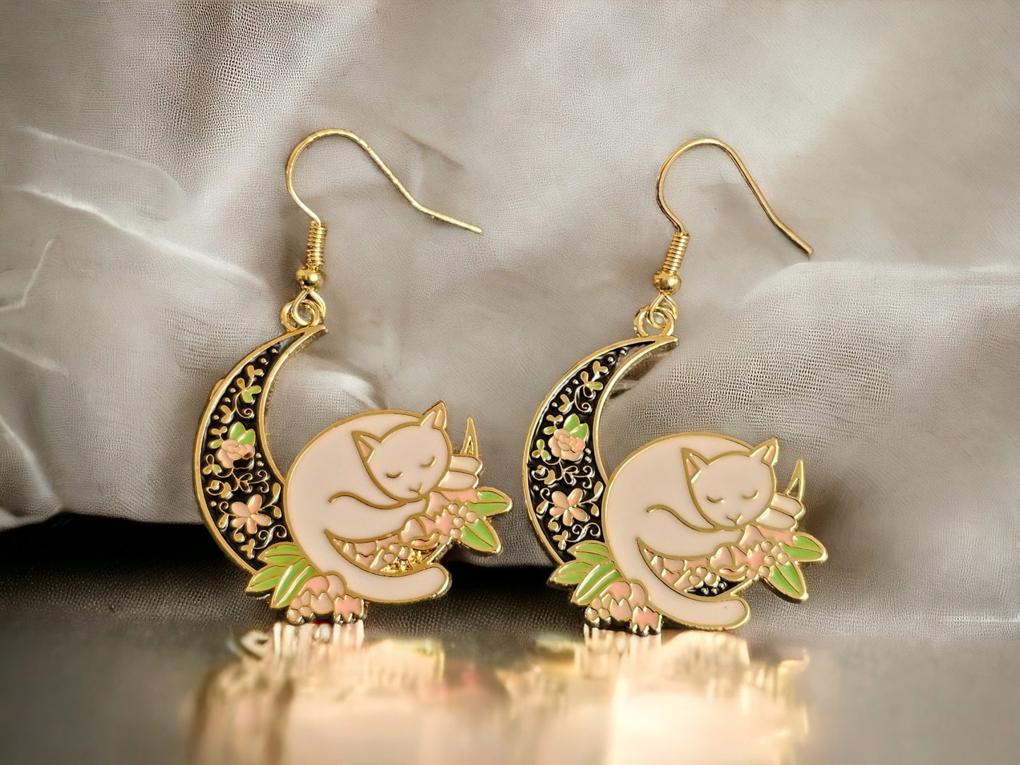 Sleepy Kitty Earrings